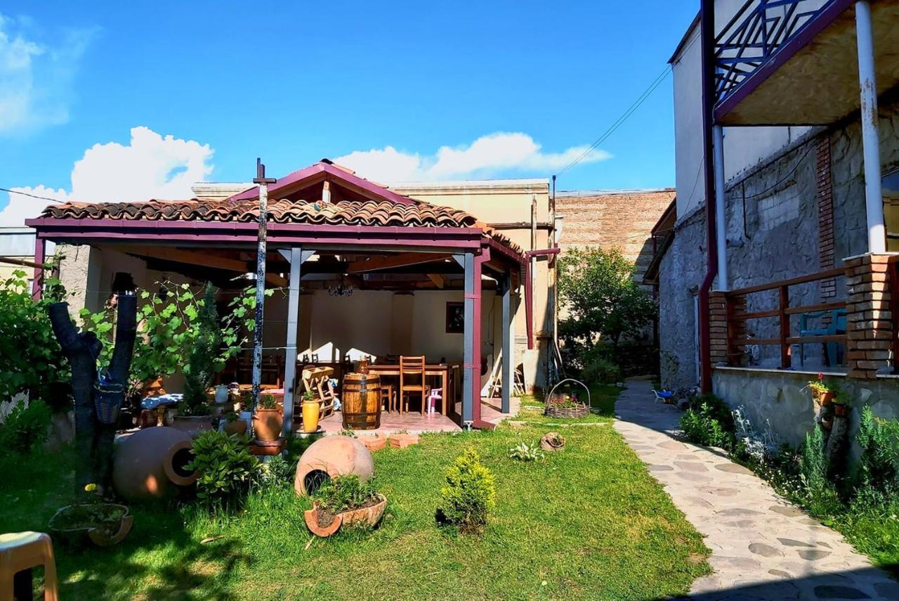 Gh Sanapiro Telavi Exterior photo